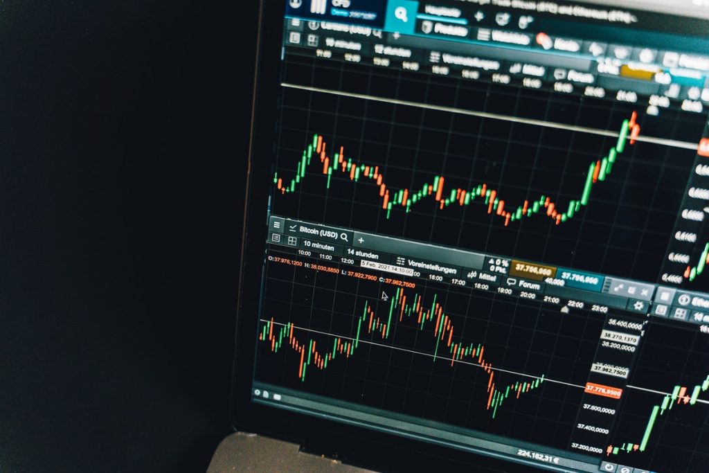 Bitcoin Cash, Terra and Binance Coin Price Analysis: 03 October