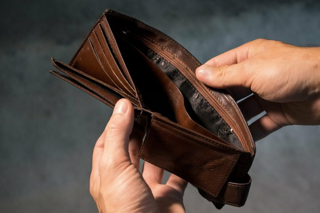 Study: 10% financial institutions support cryptocurrency for cross border B2B payments