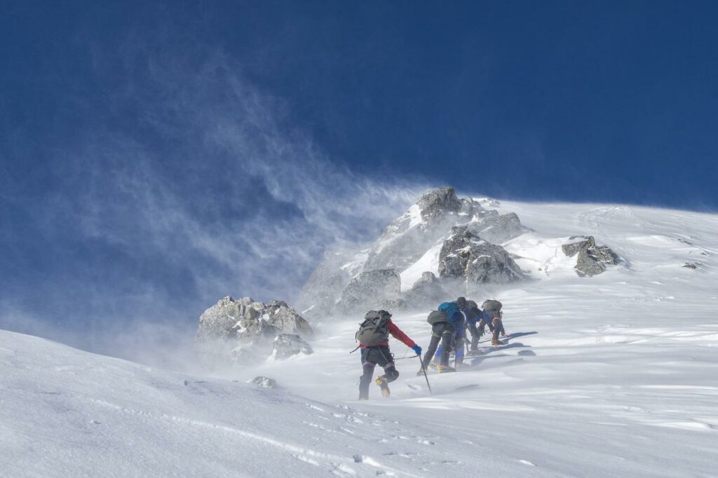 Avalanche: AVAX could tumble lower on the price charts, even after a 76% drop in six weeks