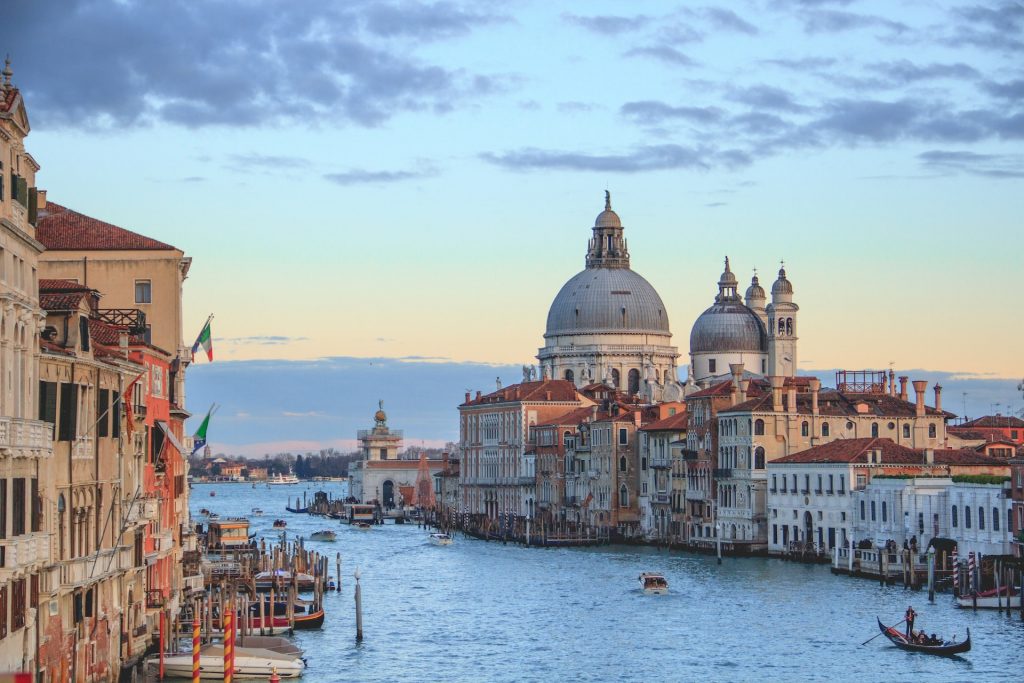 Italy onboards Algorand for bank and insurance guarantees