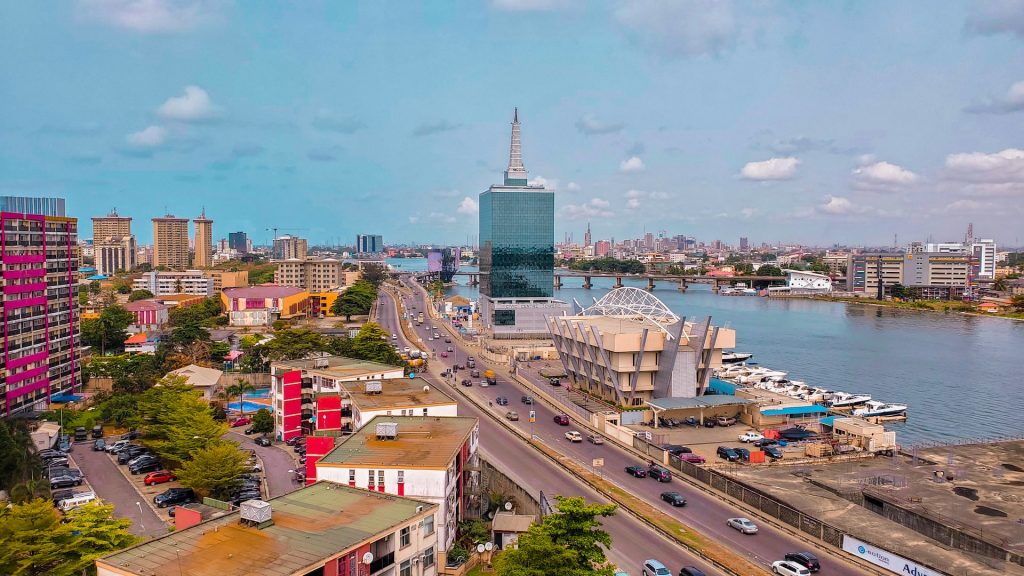 Nigeria’s cashless bid pushes Bitcoin premium to 63%