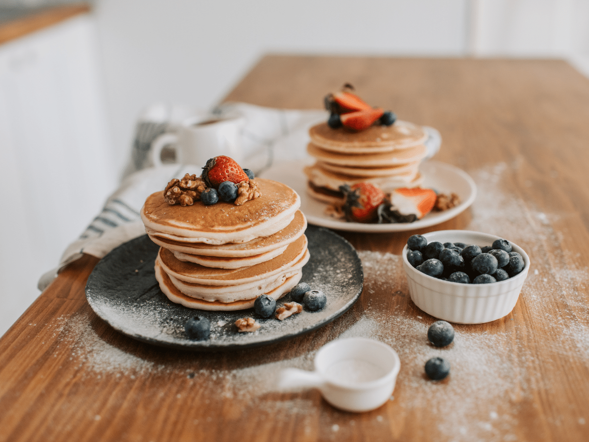 PancakeSwap active users climb, but will investors miss out on CAKE