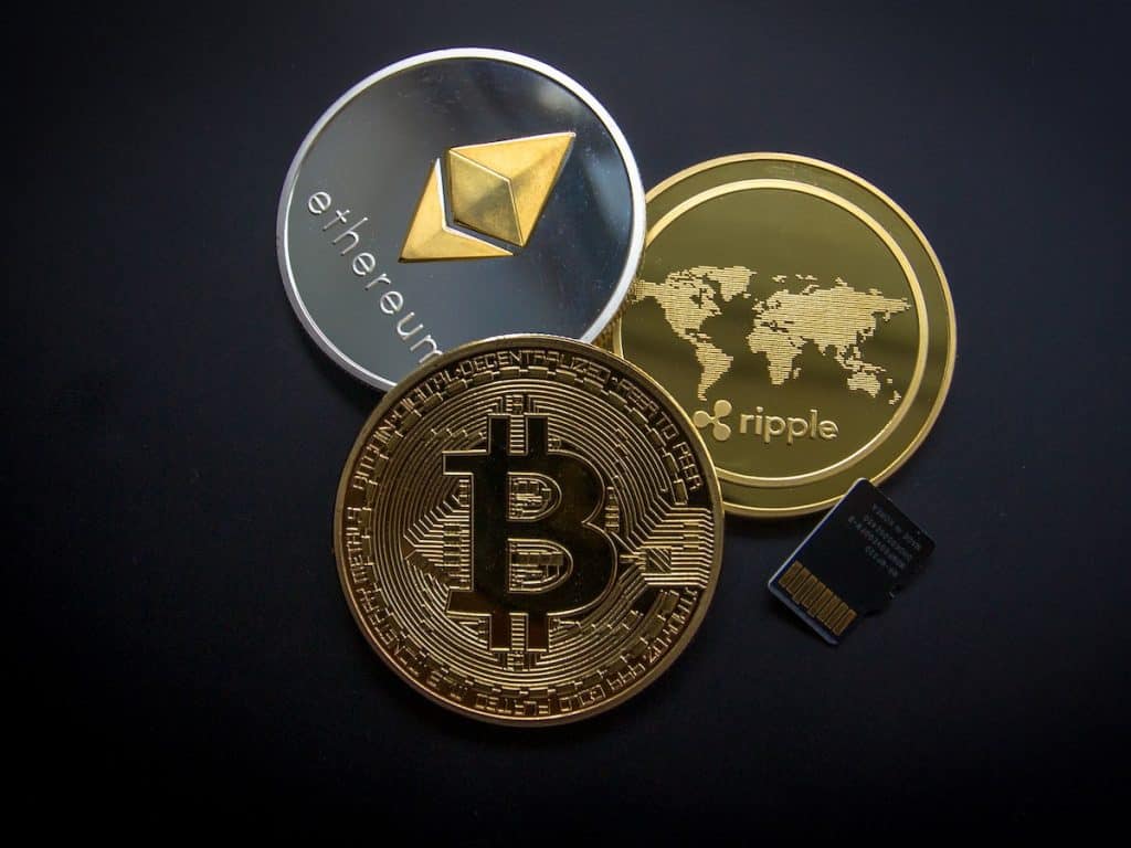 XRP faces a critical level of resistance at the range high, watch out for a false breakout
