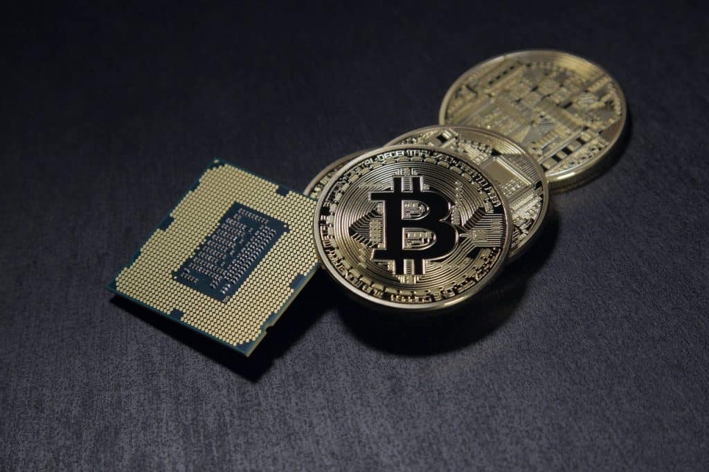 Will BTC face rejection at $25.2k or can bulls reach 28k?