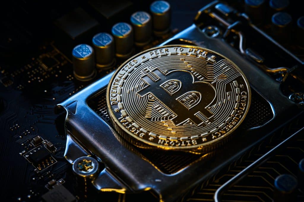 BTC accumulation rises as USDC holdings decrease: What's the connection?