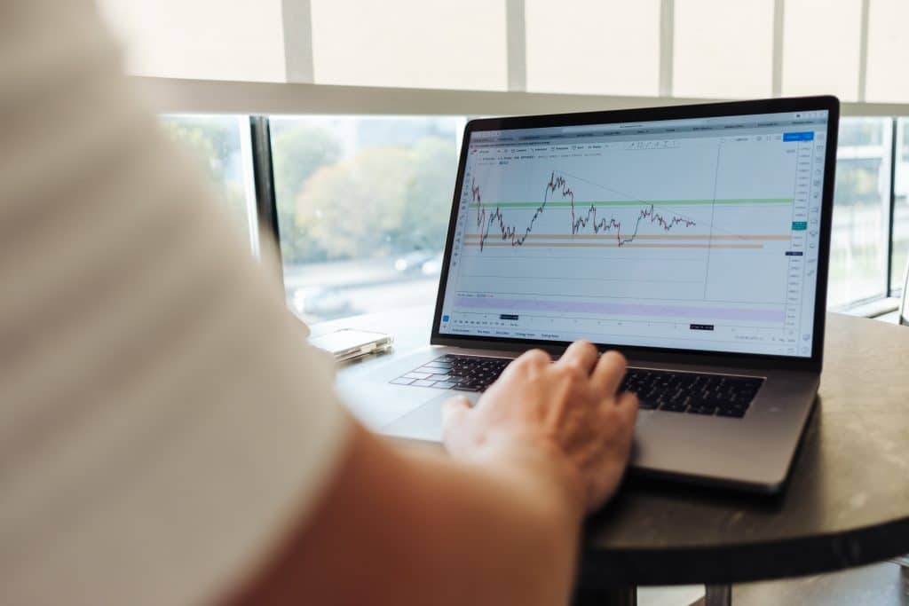 Coinbase to suspend trading of Binance USD (BUSD)