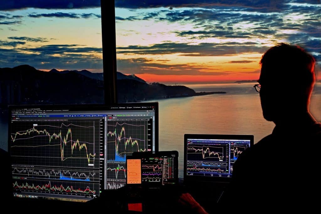 BUSD exchange outflows reach monthly peak as Paxos fuels mass exodus