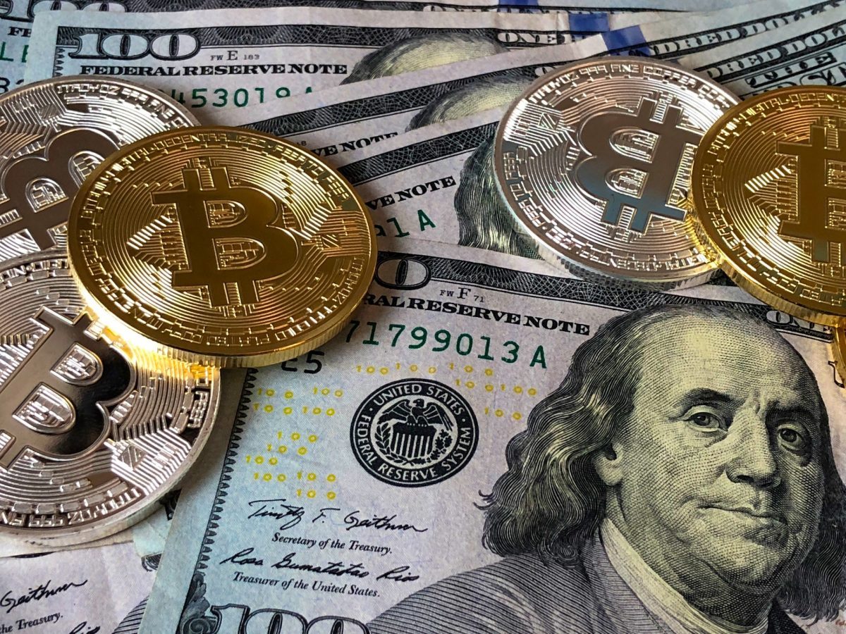 Warren Buffet says Bitcoin is a gambling token with no intrinsic value