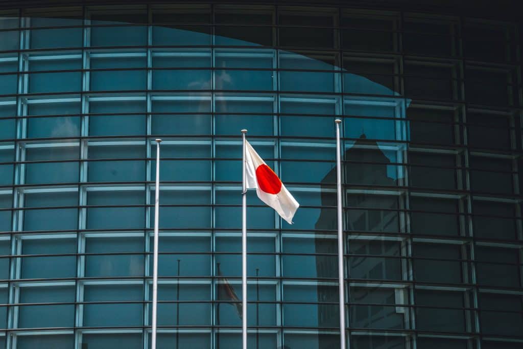 Binance makes strides in Japan with top financial institution despite setbacks in West