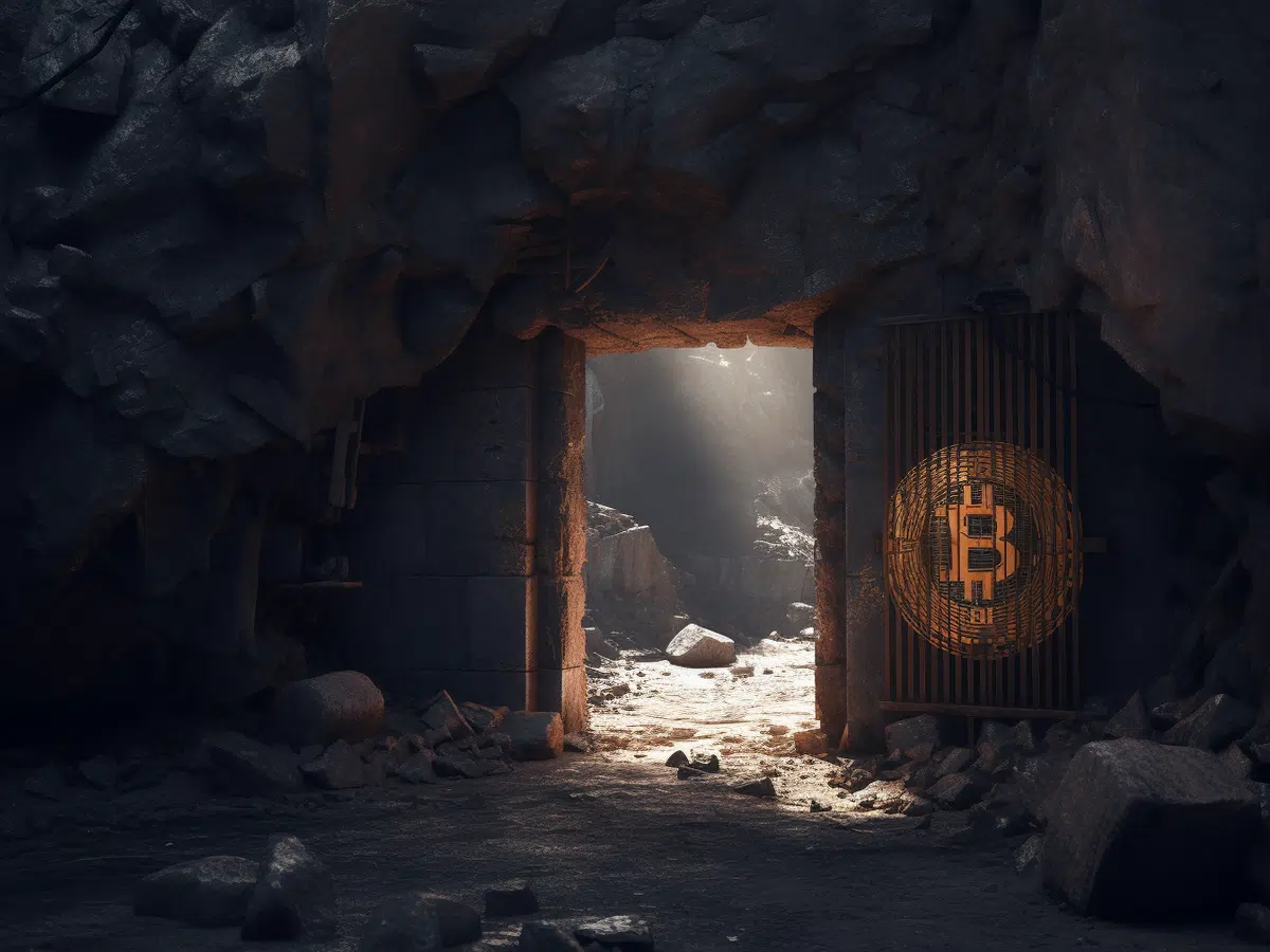 Is Bitcoin’s mining industry collapsing?