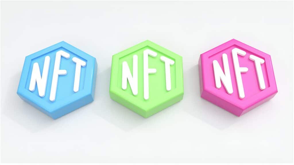 Play to Earn NFT