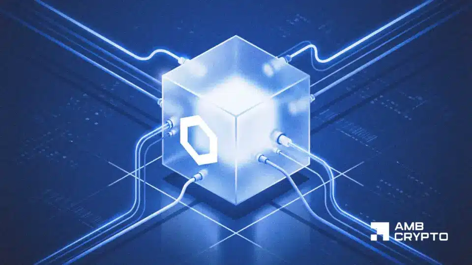 LINK tightens supply as CCIP growth surges: Will price follow?